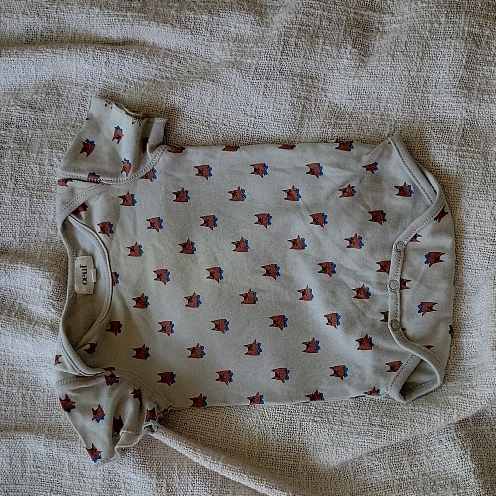 Ouef onsie 3 to 6 months